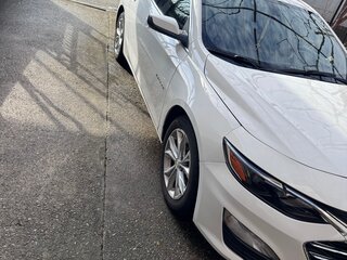 2019 Chevrolet Malibu IX Рестайлинг, белый, 1500000 рублей, вид 1