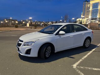 2014 Chevrolet Cruze I Рестайлинг, белый, 650000 рублей, вид 1
