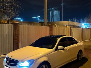 2013 Mercedes-Benz C-Класс 180 III (W204) Рестайлинг, белый, 1680000 рублей, вид 1