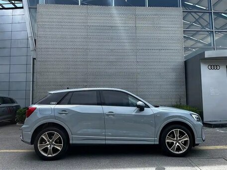 2022 Audi Q2 L 35 TFSI I Рестайлинг, голубой, 1977007 рублей, вид 4
