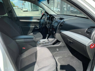 2011 Kia Sorento II, белый, 1010000 рублей, вид 3