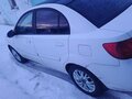2011 Kia Rio II Рестайлинг, белый, 380000 рублей - вид 3