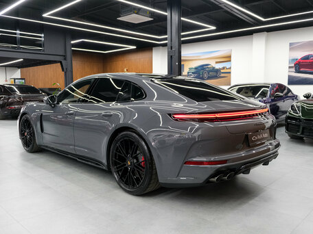 2026 Porsche Panamera GTS III, серый, 29390000 рублей, вид 4