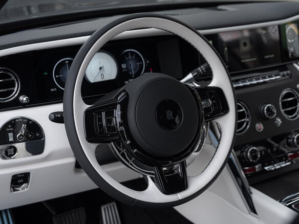 2026 Rolls-Royce Cullinan I Рестайлинг (Series II), чёрный, 63000000 рублей - вид 5
