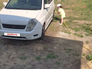2000 Mitsubishi Dingo I, белый, 310000 рублей, вид 2