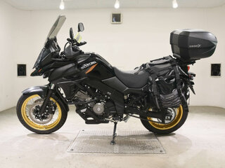 2025 Suzuki V-Strom DL 650, чёрный, 950000 рублей, вид 3