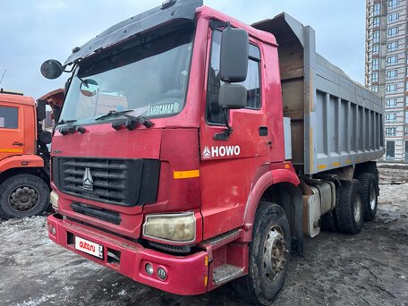 2008 Sinotruk Howo A5, красный, 1100000 рублей, вид 1