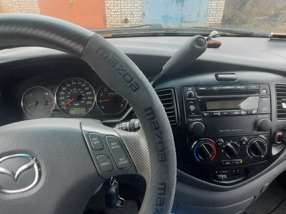 2004 Mazda MPV II (LW) Рестайлинг, серебристый, 750000 рублей - вид 16