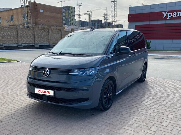 2022 Volkswagen Multivan T7, серый, 5850000 рублей - вид 40