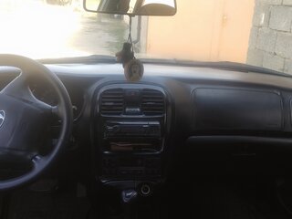 2006 Hyundai Sonata ТагАЗ IV (EF) Рестайлинг, серебристый, 200000 рублей, вид 4