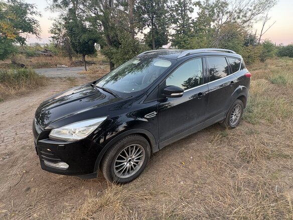 2016 Ford Kuga II, чёрный, 1185000 рублей - вид 1