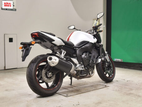 2009 Yamaha FZ1, белый, 550000 рублей, вид 5