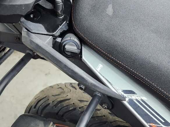 2017 KTM 1290 Super Adventure S, серый, 1250000 рублей - вид 15