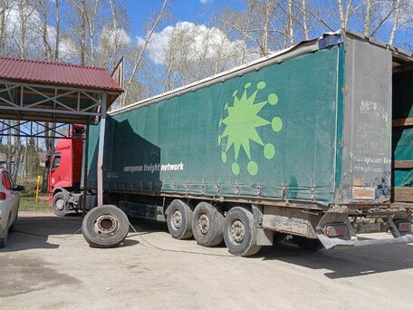 2013 Renault Premium, красный, 3500000 рублей, вид 2