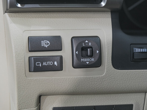 2013 Lexus LX 570 III Рестайлинг, чёрный, 4069000 рублей - вид 31