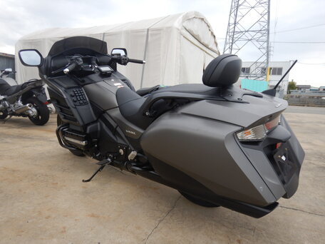 2016 Honda GL 1800 Gold Wing, серый, 1500000 рублей, вид 2