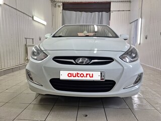2014 Hyundai Solaris I, белый, 850000 рублей, вид 5