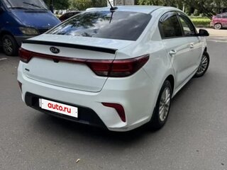 2019 Kia Rio IV, белый, 900000 рублей, вид 2