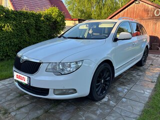 2012 Skoda Superb II, белый, 890000 рублей, вид 2