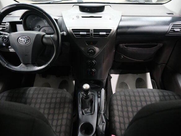 2009 Toyota iQ, фиолетовый, 799000 рублей - вид 12