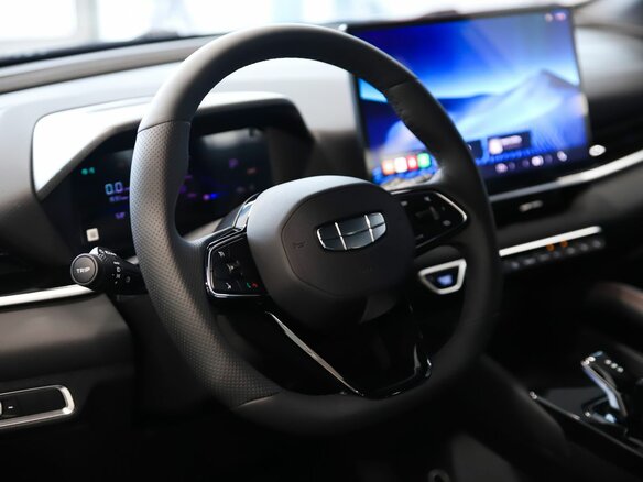2026 Geely Coolray I Рестайлинг 2, белый - вид 9