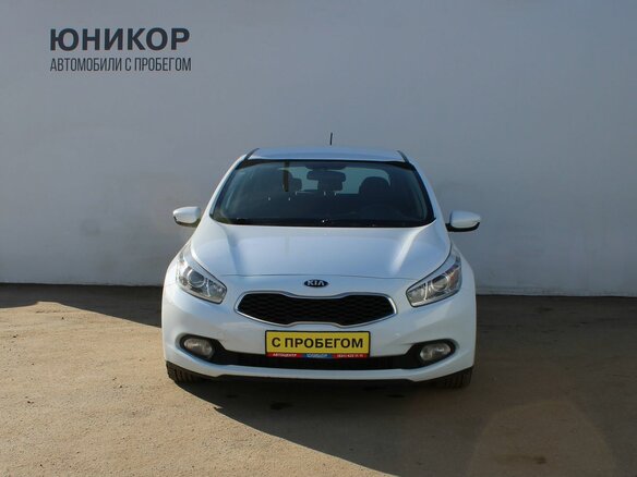 2015 Kia Ceed II, белый - вид 2