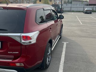 2014 Mitsubishi Outlander III, красный, 1600000 рублей, вид 5
