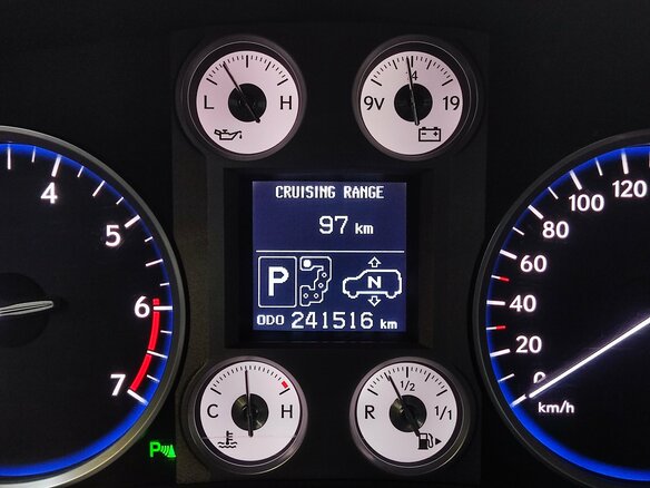 2009 Lexus LX 570 III, белый, 3200000 рублей - вид 12