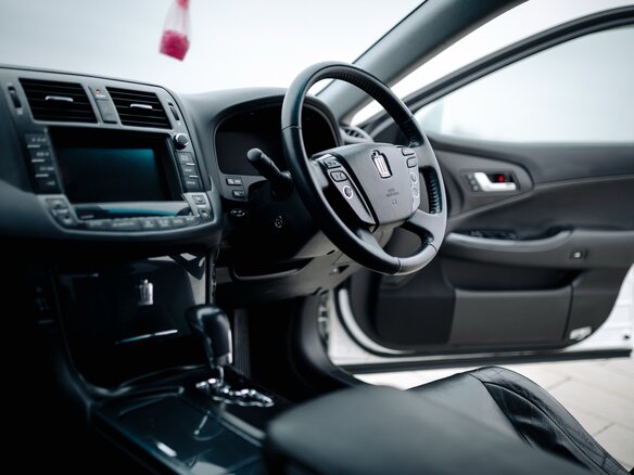 2009 Toyota Crown XIII (S200), белый, 1880000 рублей - вид 5