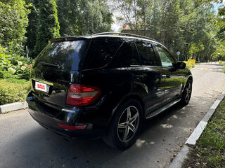 2009 Mercedes-Benz M-Класс 350 II (W164) Рестайлинг, чёрный, 1200000 рублей, вид 3