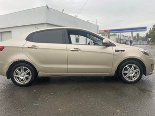 2015 Kia Rio III, бежевый, 500000 рублей, вид 2