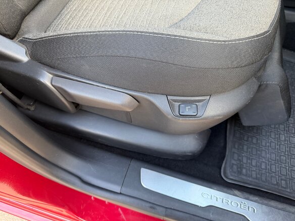 2018 Citroen C4 Picasso Grand II Рестайлинг, красный, 1490000 рублей - вид 25