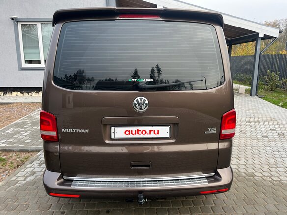 2013 Volkswagen Multivan T5 Рестайлинг, коричневый, 2225000 рублей - вид 3