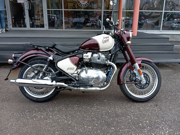 2026 Royal Enfield Classic 650, пурпурный, 703000 рублей