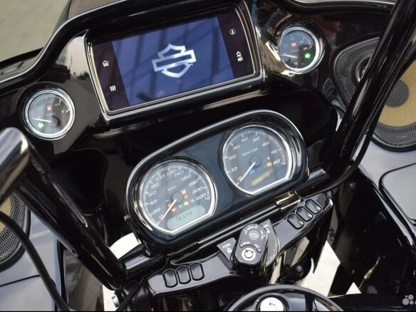 2019 Harley-Davidson Road Glide Special, чёрный, 2800000 рублей - вид 16