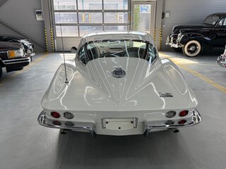 1966 Chevrolet Corvette C2, белый, 13500000 рублей, вид 5