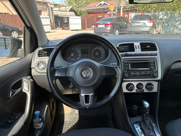2013 Volkswagen Polo V, серебристый, 515000 рублей - вид 14