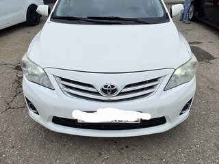 2012 Toyota Corolla X (E140, E150) Рестайлинг, белый, 750000 рублей, вид 1