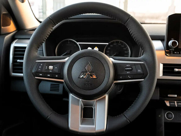 2025 Mitsubishi L200 VI, чёрный, 5900000 рублей - вид 12