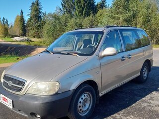 2004 Kia Carnival I Рестайлинг, бежевый, 418000 рублей, вид 1