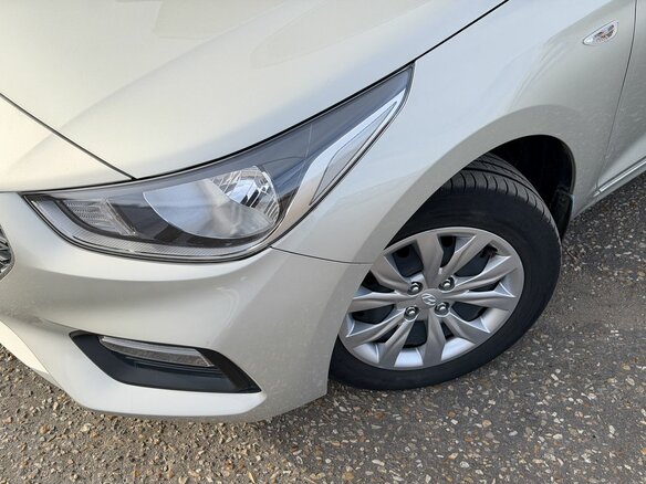 2019 Hyundai Solaris II, бежевый, 1345000 рублей - вид 1