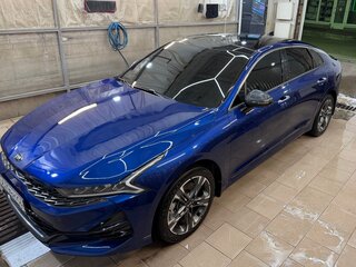 2021 Kia K5 III, синий, 2600000 рублей, вид 1