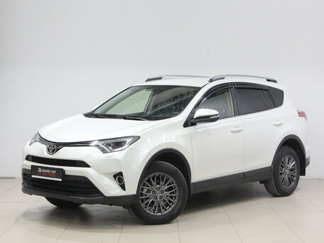 Toyota RAV4 IV (XA40) Рестайлинг