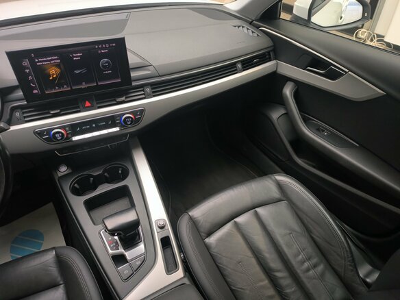 2020 Audi A4 35 TFSI V (B9) Рестайлинг, белый, 2650000 рублей - вид 19
