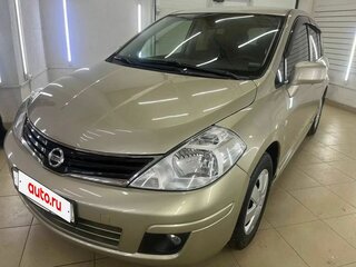 2011 Nissan Tiida I Рестайлинг, золотистый, 710000 рублей, вид 1