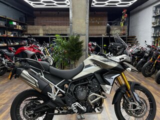 2023 Triumph Tiger 900, серебристый, 1770000 рублей, вид 1