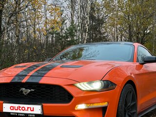 2019 Ford Mustang VI Рестайлинг, оранжевый, 2650000 рублей, вид 3