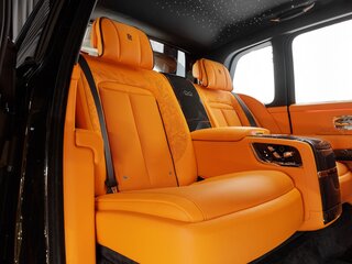 2025 Rolls-Royce Cullinan Black Badge I Рестайлинг (Series II), чёрный, 79024900 рублей, вид 4