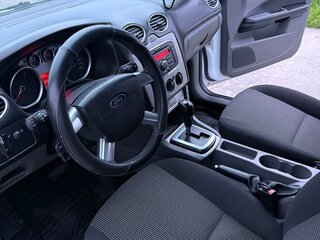 2010 Ford Focus II Рестайлинг, белый, 750000 рублей, вид 4