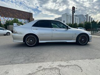 2002 Toyota Altezza, серебристый, 950000 рублей, вид 4